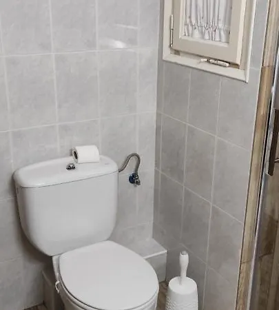 Romani - Casa Compartida Con Propietario - Bano Compartido L' Escala