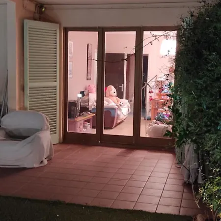Romani - Casa Compartida Con Propietario - Bano Compartido Accommodatie bij particulieren *