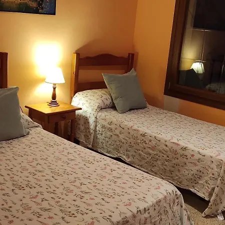 Romaní - Casa Compartida Con Propietario - Baño Compartido *