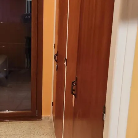 Romaní - Casa Compartida Con Propietario - Baño Compartido