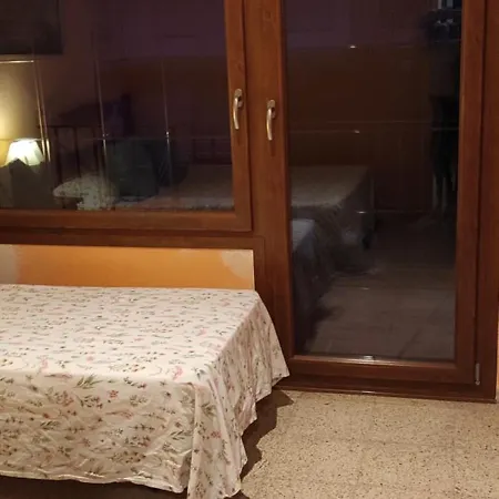 Romaní - Casa Compartida Con Propietario - Baño Compartido